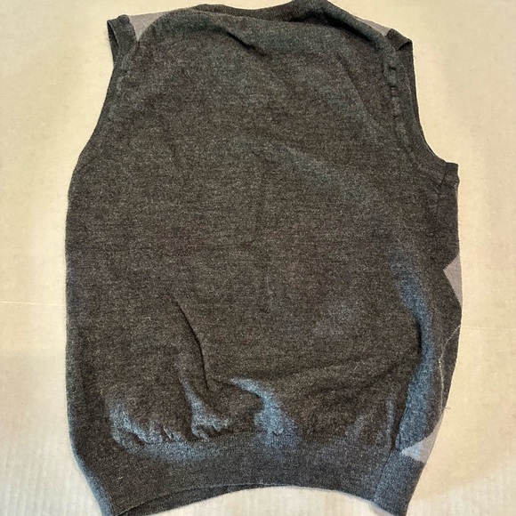 Banana Republic Merino Grey Argyle V Neck Vest Preppy Sleeveless Sweater Medium - Picture 2 of 5